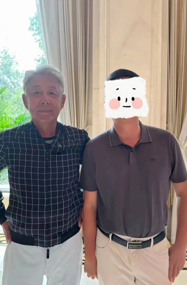 中国股票配资网网 70岁陈道明近照曝光！满头白发皮肤黝黑苍老了许多